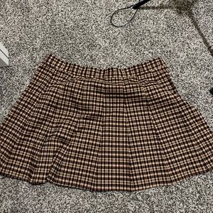 Mini pleaded skirt